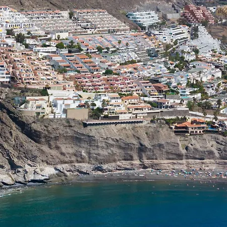 Home2book Luxury Seaviews Los Gigantes, Pool Vila