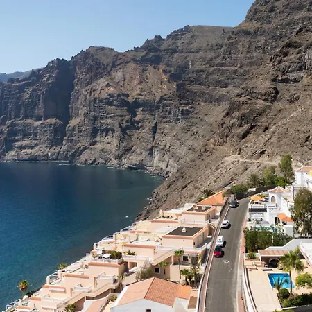 Vila Home2book Luxury Seaviews Los Gigantes, Pool *