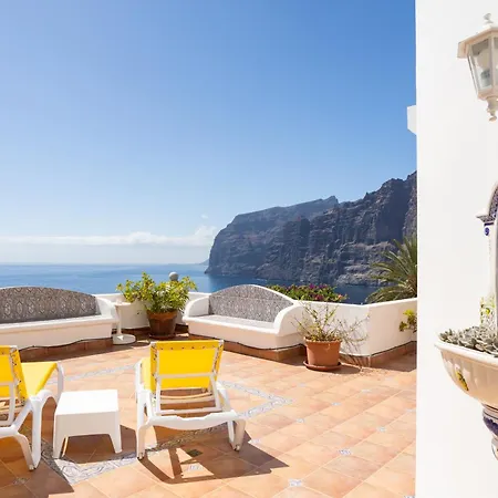 Home2book Luxury Seaviews Los Gigantes, Pool Villa *