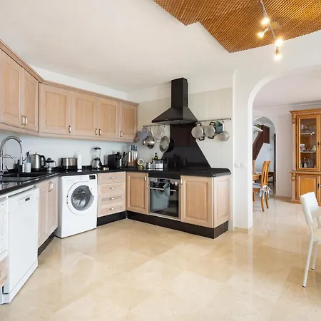 Home2book Luxury Seaviews Los Gigantes, Pool Santiago del Teide
