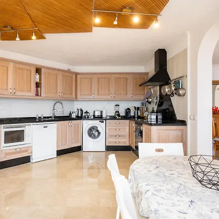 Villa Home2book Luxury Seaviews Los Gigantes, Pool *